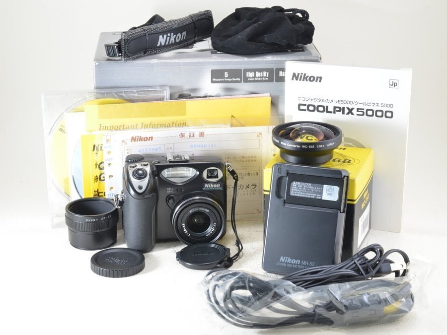ニコンCOOLPIX 5000コンパクトデジタルカメラ バッテリ ワイコンUSB