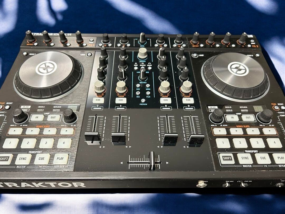 TRAKTOR KONTROL S4MK2 コントローラー Native Instruments Traktor
