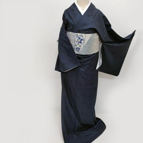 田中一村 (1908~1977) が奄美大島の 紬工場で使用していた手染め用ヘラ