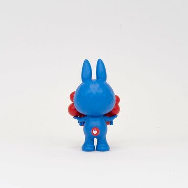 ラブブ×ミャクミャク 」夢のコラボ！限定フィギュア登場で販売方法も