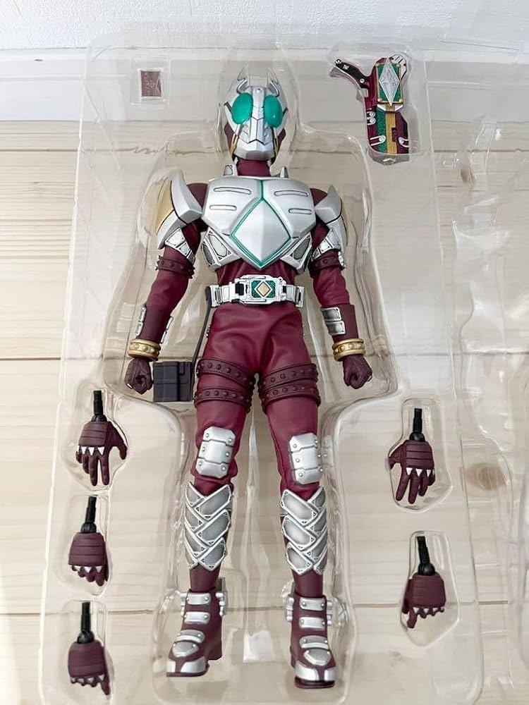 Amazon | メディコムトイ RAH 仮面ライダーギャレン 1/6 仮面ライダー