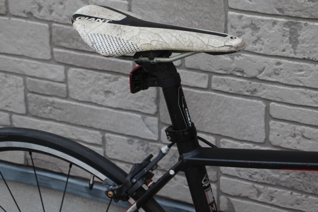 引き取り限定♪人気のGIANT♪DEFY♪軽量アルミフレームロードバイク♪