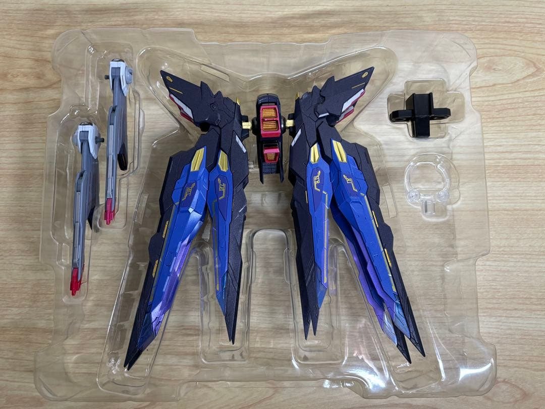メタルビルド ストライクフリーダム ガンダム 2024 + 光の翼 おまけ付