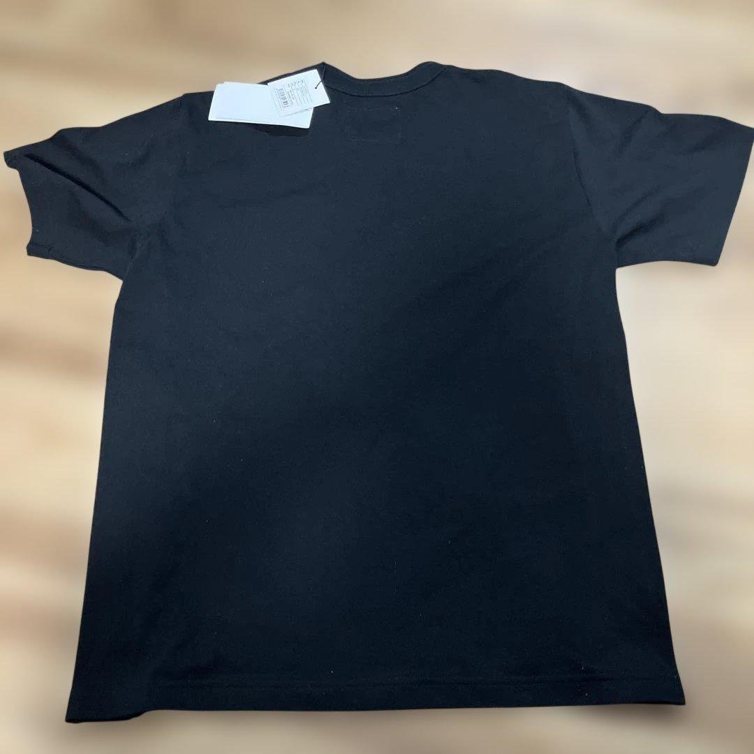 sacai Carhartt WIPコラボ サイドジップ付きブラックTシャツ