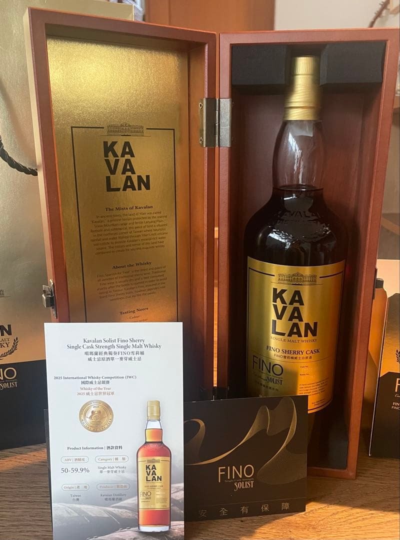 木箱・紙袋付き⭐︎KAVALAN FINO SHERRY CASK 1000ml Kavalan Solist Fino Sherry Cask Strength Single Malt Whisky