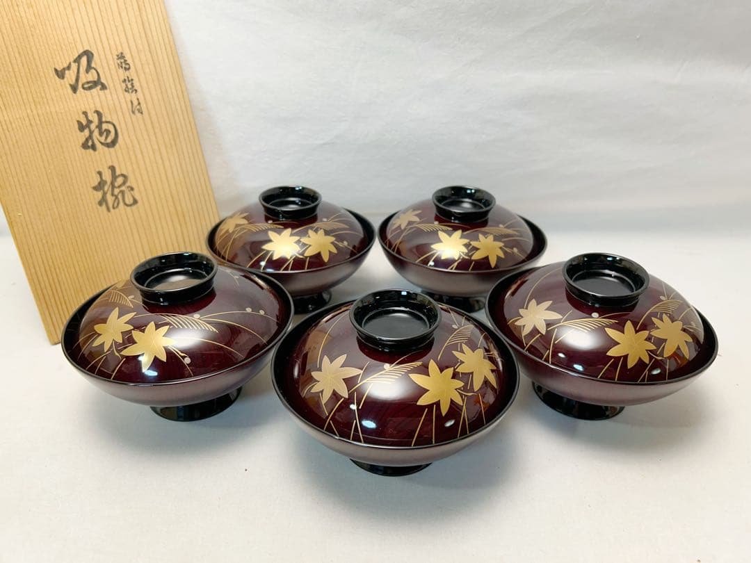 ほぼ未使用 懐石道具 木製溜塗 金彩紅葉蒔絵 吸物椀5客組 共箱 ほぼ未使用 懐石道具 木製溜塗 金彩紅葉蒔絵 吸物椀5客組 共箱