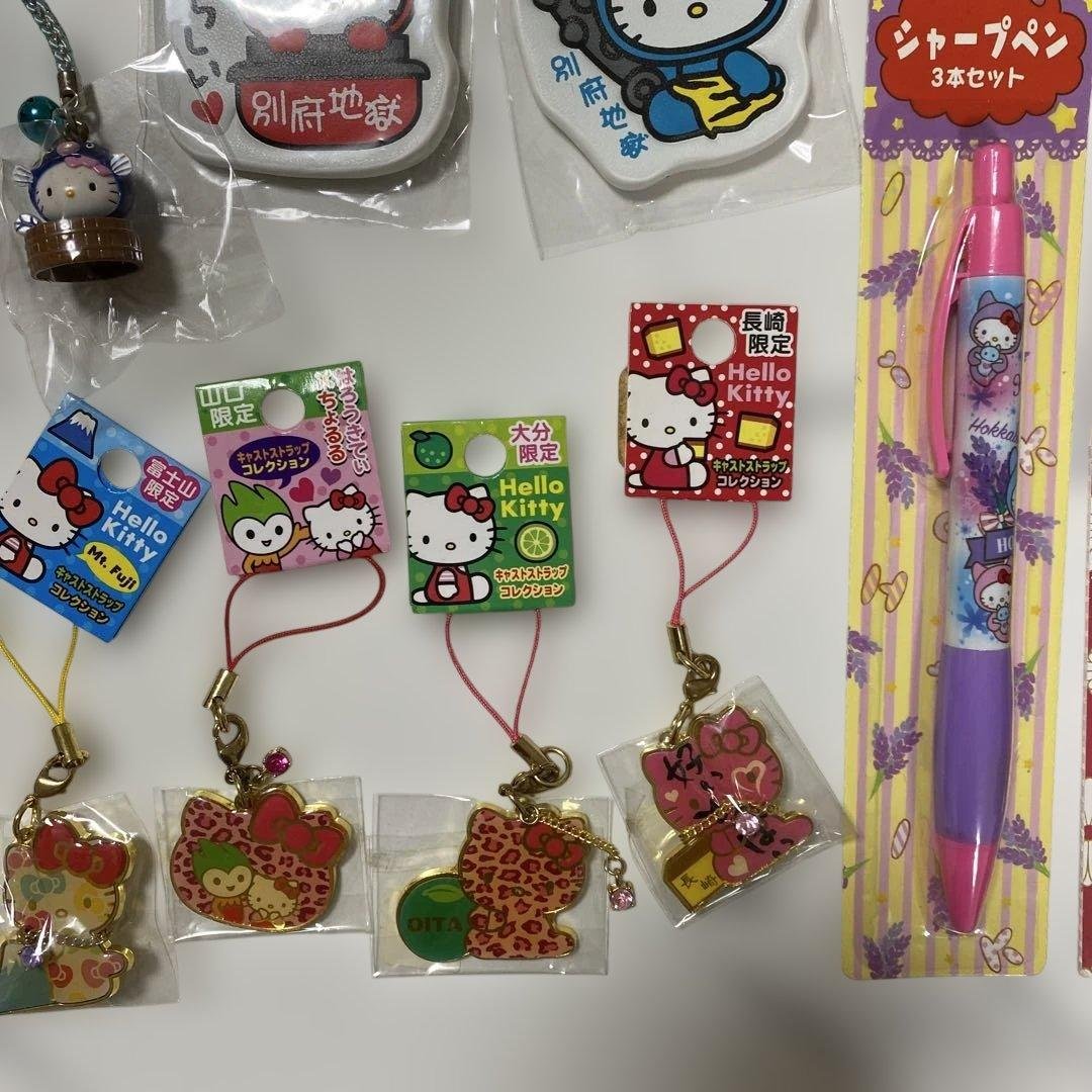 ハローキティ ご当地　ストラップ　ペンセット