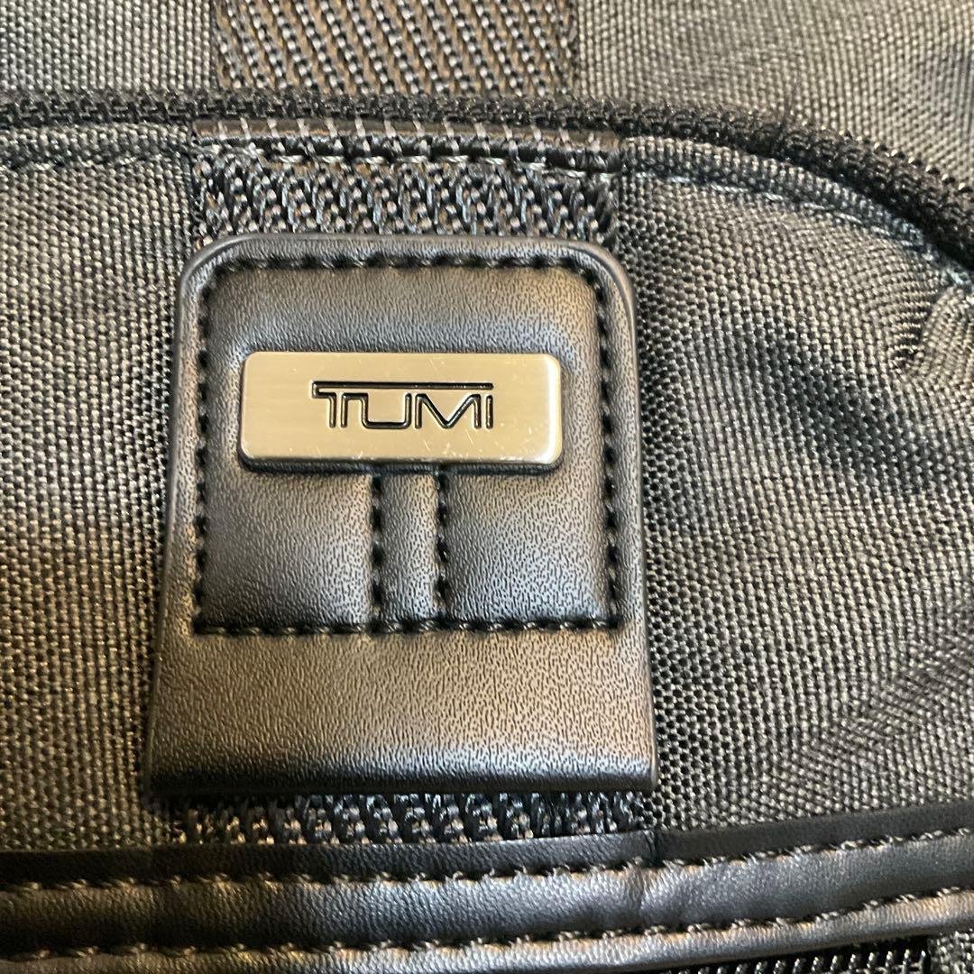 TUMI トートバッグ　グレー　ほぼ未使用